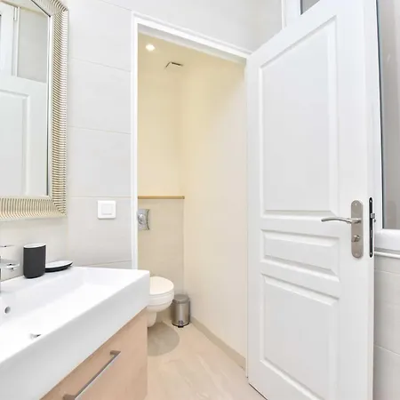Rare Golden Triangle Amazing 1br With Terrace Office - Bail Mobilite Appartamento