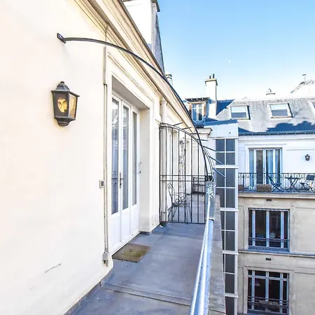 Appartamento Rare Golden Triangle Amazing 1br With Terrace Office - Bail Mobilite *