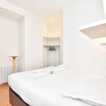 Rare Golden Triangle Amazing 1br With Terrace Office - Bail Mobilite Parigi